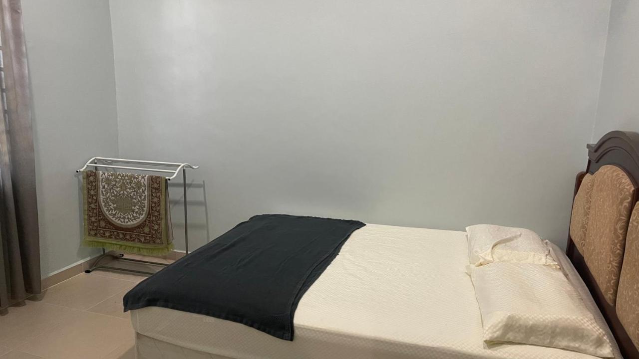 Nikmat Homestay Riyadh Kampong Tuan Mandak エクステリア 写真