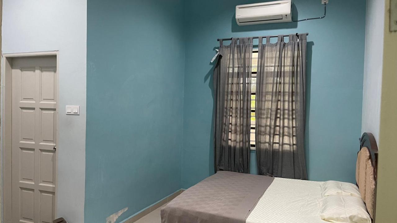 Nikmat Homestay Riyadh Kampong Tuan Mandak エクステリア 写真